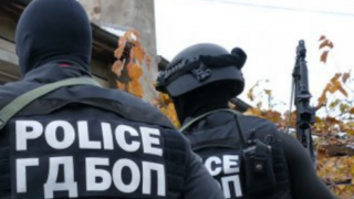 Директорът на ГДБОП призна за изгаряне на документи край Радомир