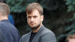 Пьотр Верзилов от "Пуси райът" ще се лекува в Берлин след съмнения за умишлено отравяне