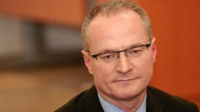 Лозан Панов: Недопустимо е от парламента да ме викат по телефона