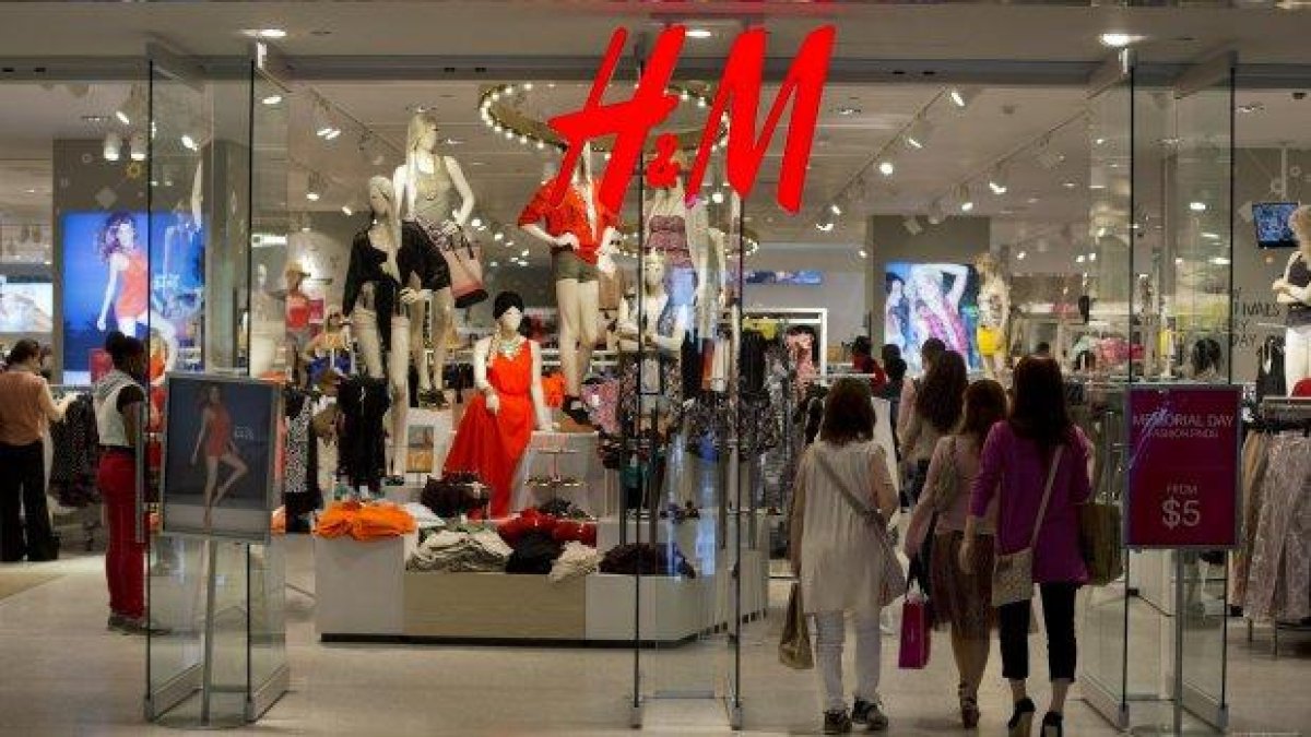 Да шиеш за H&amp;M: в България е най-тежко