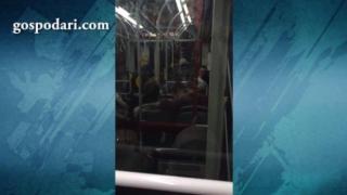 Чалга до дупка в нощния транспорт в София (видео)