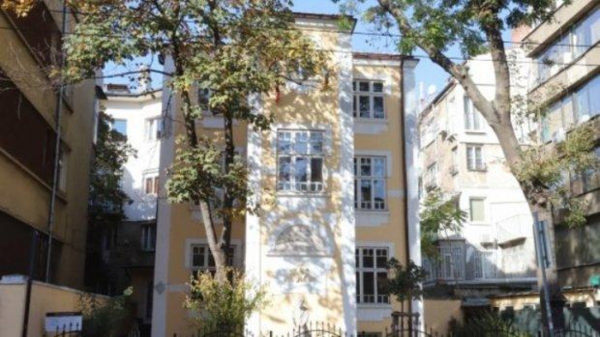 Ще спрат търга за къщата на Яворов