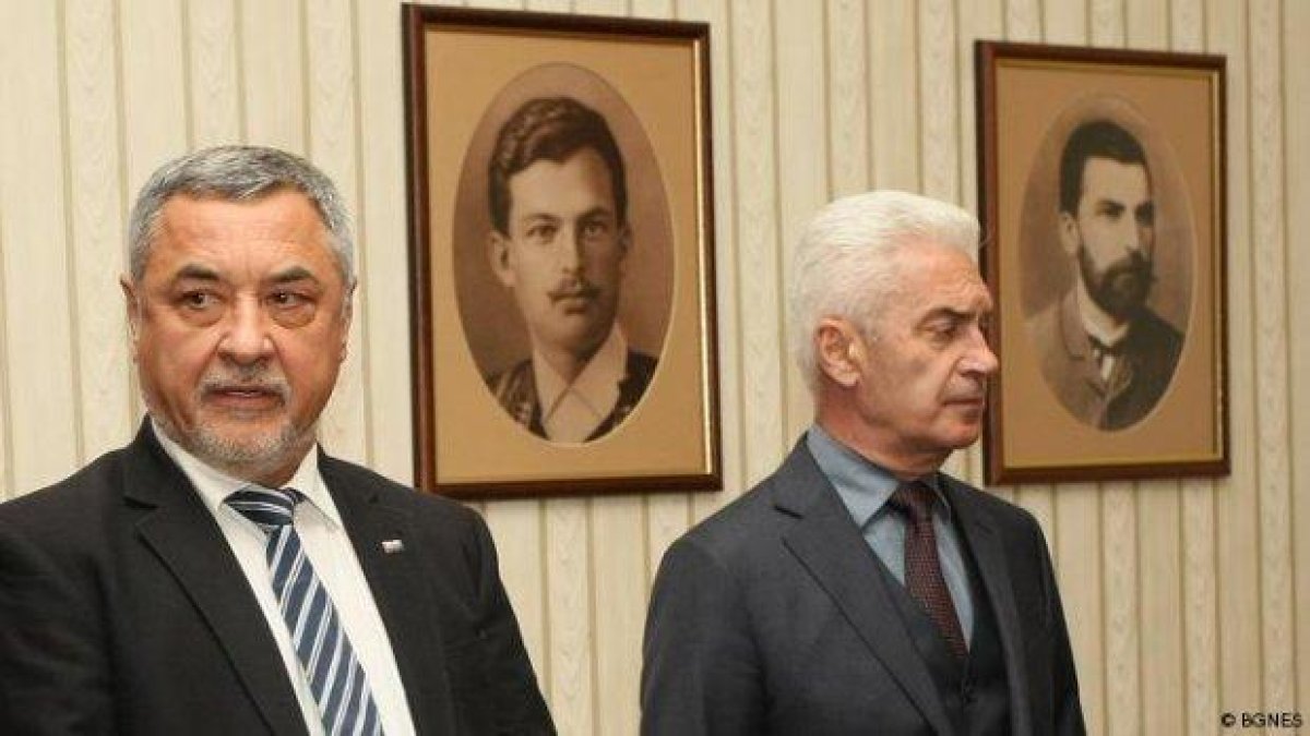 Голямата беда е, че такива хора изобщо са фактор в България
