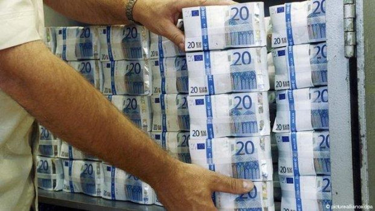 55 милиарда, без капка пот