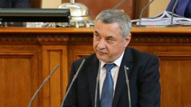 БСП, ДПС и "Воля" поискаха оставката на вицепремиера Валери Симеонов