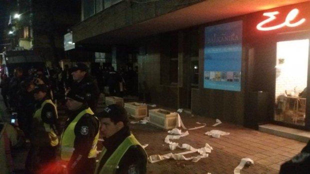 Недоволството срещу Валери Симеонов се разраства, протестите продължават