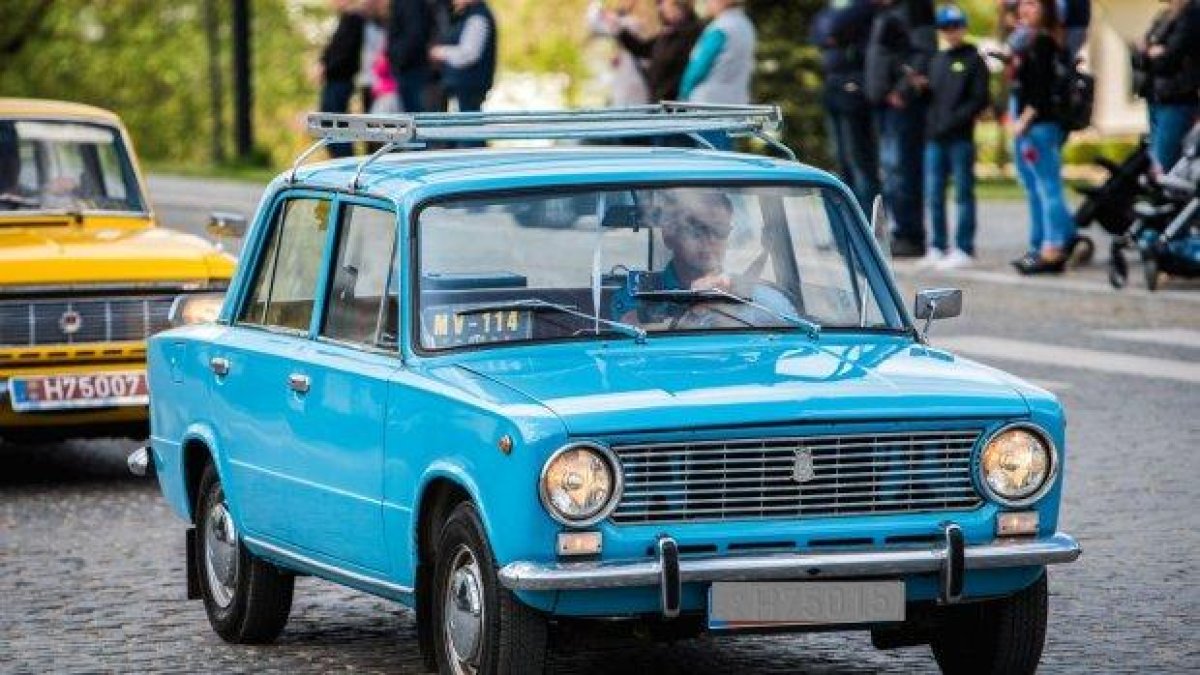 Латвийски бизнесмен открадна жигули в София и удари патрулка