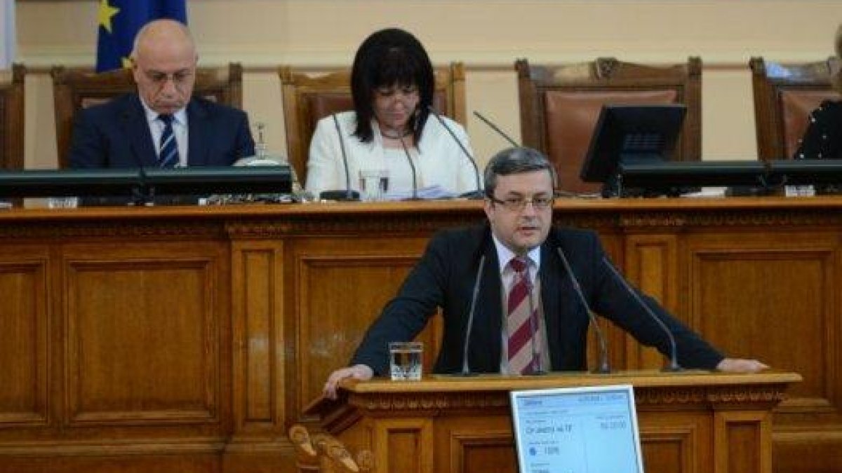 Депутат предлага държавата да финансира само положителни филми и сериали