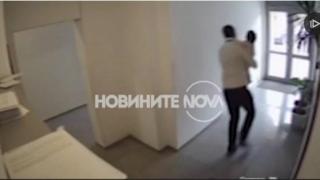 Охранителна камера показва бягството на мъжа с детето (ВИДЕО)
