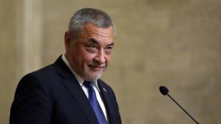 81% от българите искат оставката на Валери Симеонов