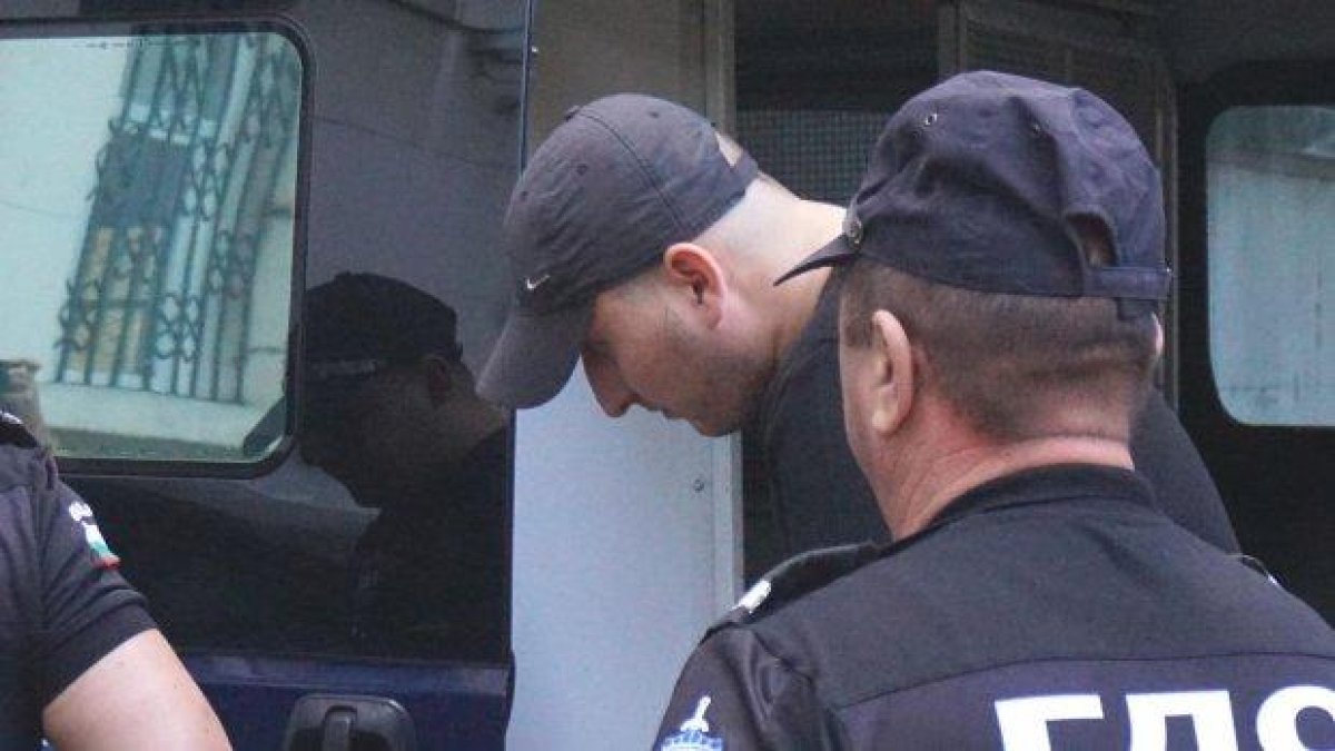 Повдигнаха обвинение на шофьора, който блъсна балетиста от Варненската опера