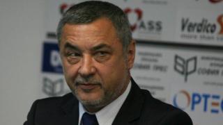 Протестиращите "разписаха" оставката на Валери Симеонов