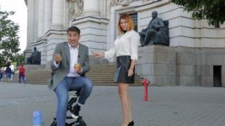 В студентската телевизия носиш кафе и ставаш известен? (видео)