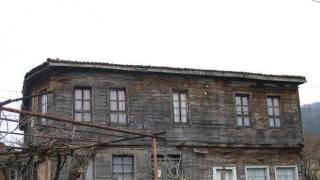 Държавата плаща за реставрация на старите къщи, но малцина знаят