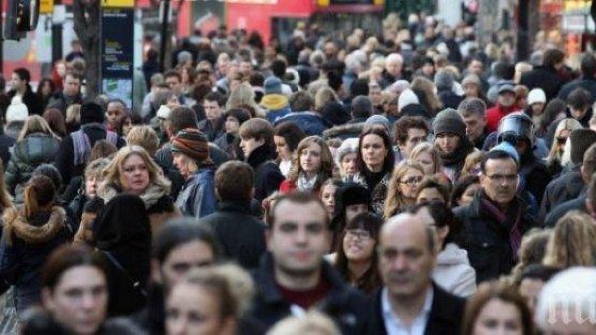 Лоши прогнози от БАН - българите ще са само 5,86 милиона през 2040 г.