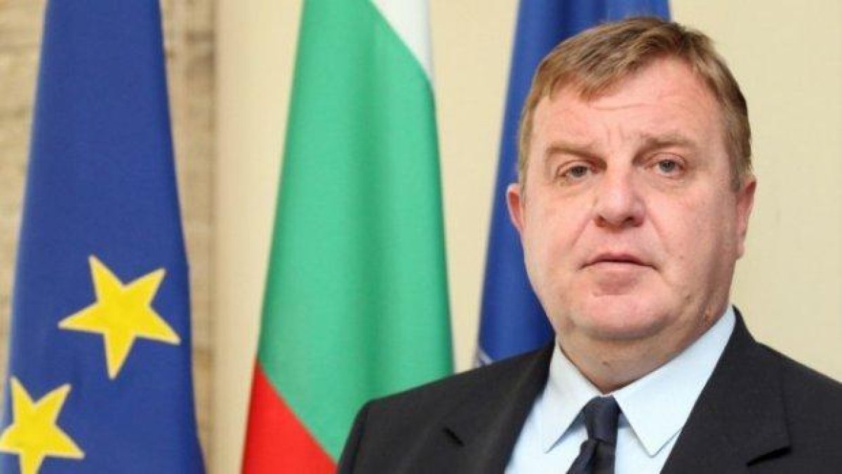 Каракачанов: Валери Симеонов се оттегли в лично качество, а не като партия