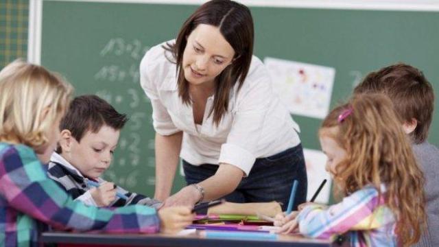 Учители настояват за въвеждането на оценка за дисциплина и възпитание