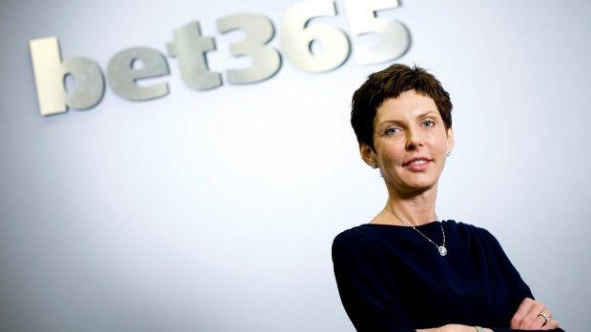 Основателката на bet365 получи годишна заплата 265 милиона паунда