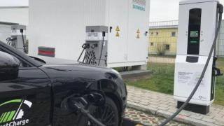 Порше и БМВ създадоха зарядни за електромобили, три пъти по-бързи от Тесла
