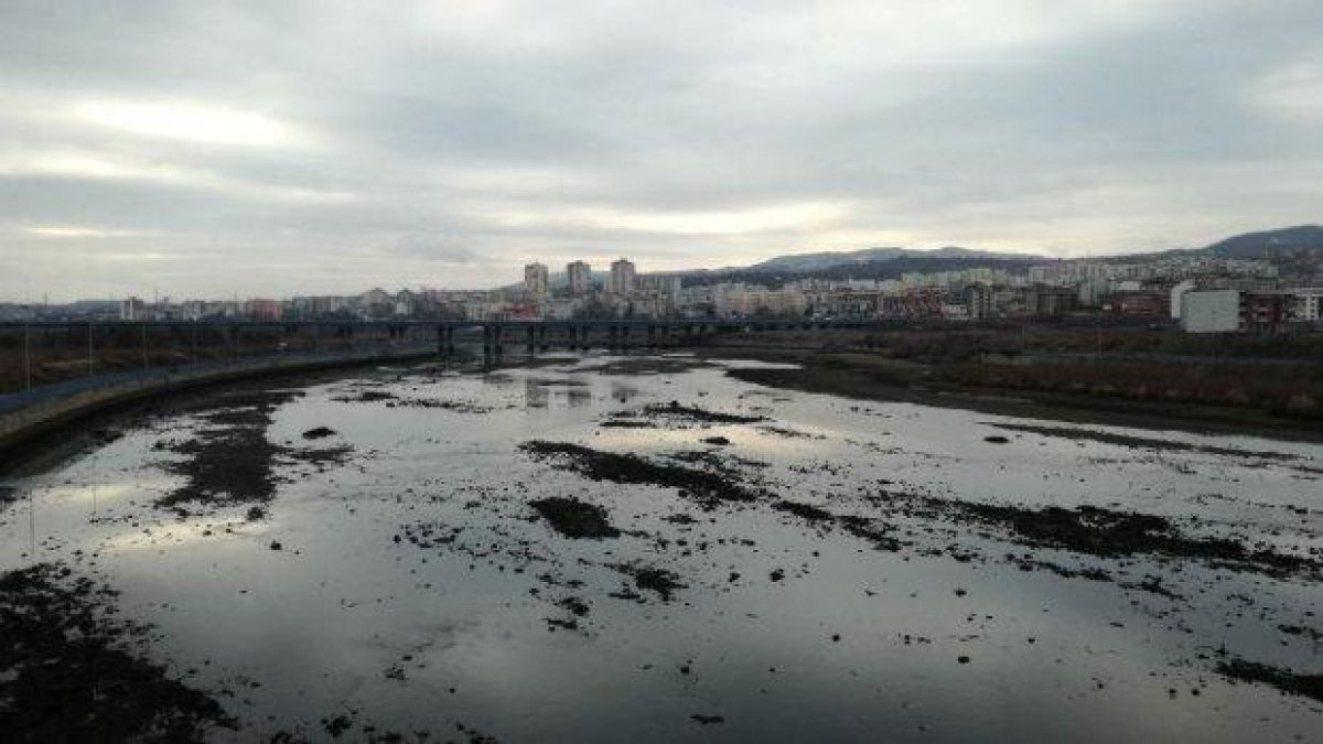 Задържане под стража за жената, чието бебе бе открито мъртво в Кърджали