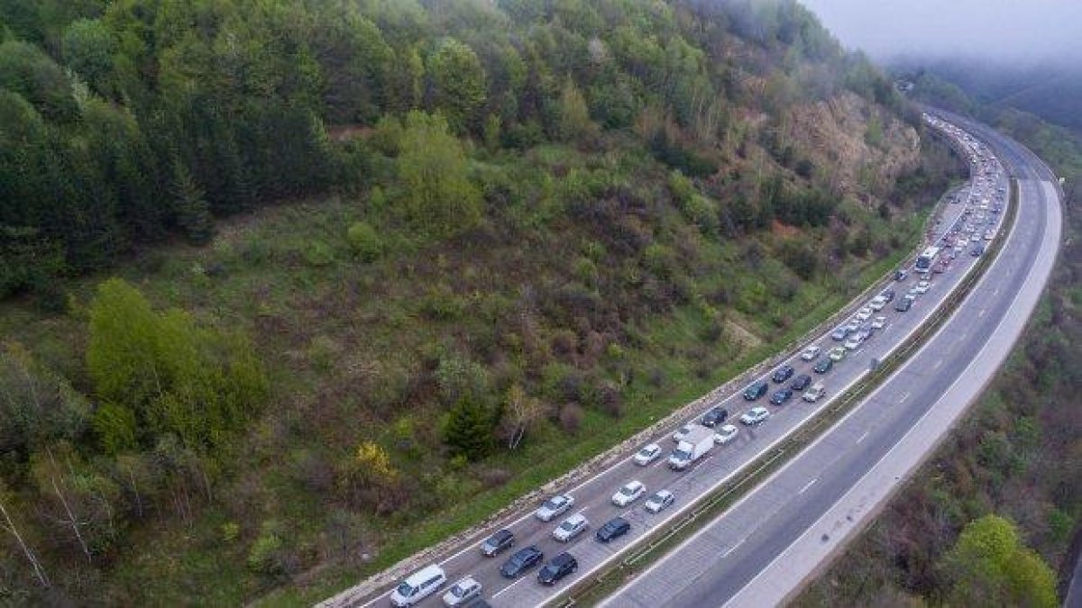 Полицията нарочно бави трафика на "Хемус"