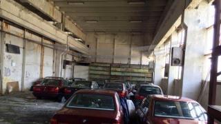 В Благоевград намериха 11 чисто нови BMW-та от 1994 (видео)