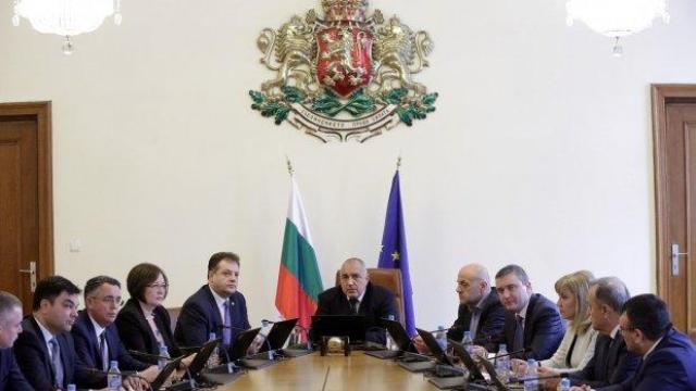 Кметовете посочват до 3 седмици кои ще са безплатните пътища