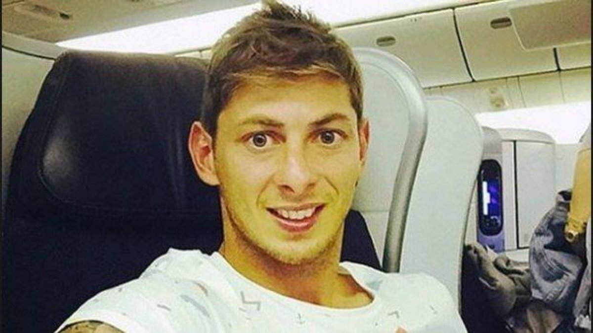 Продължава търсенето на изчезналия футболист Емилиано Сала
