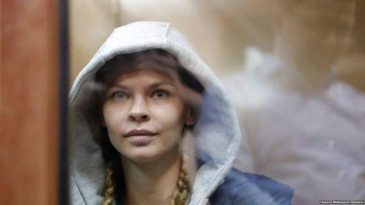 Рибка на яхта. Невероятната история на Настя и богаташите