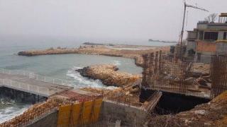 Строежът на морския бряг на "Св. св. Констатин и Елена" бил изряден