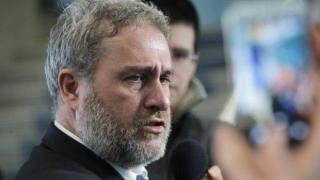 Проекти за 80 млн. лв. довели до чиновническата война преди „Ало, Банов съм”
