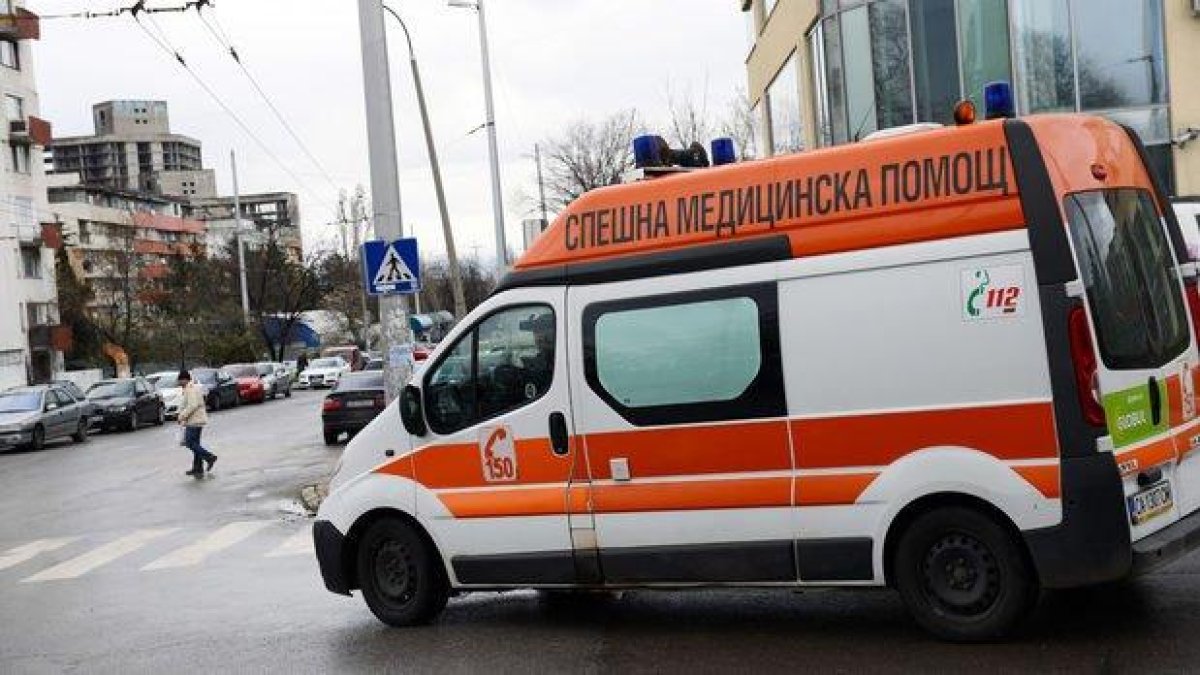 Нападение срещу спешен екип: "Сега ще видиш какво правя" и ме прасна през устата