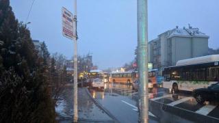 Щети за няколко хиляди лева в автобус 280 след нападението от пътник
