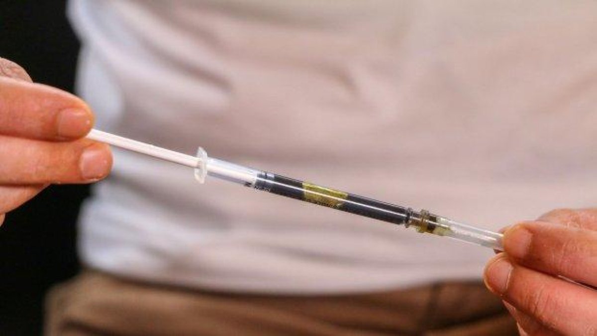 Родители на деца с епилепсия искат легализация на маслото от канабис