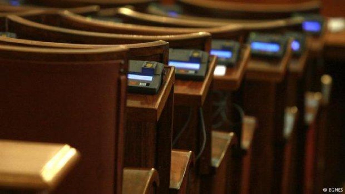 Поправките в Изборния кодекс: няколко смущаващи факта