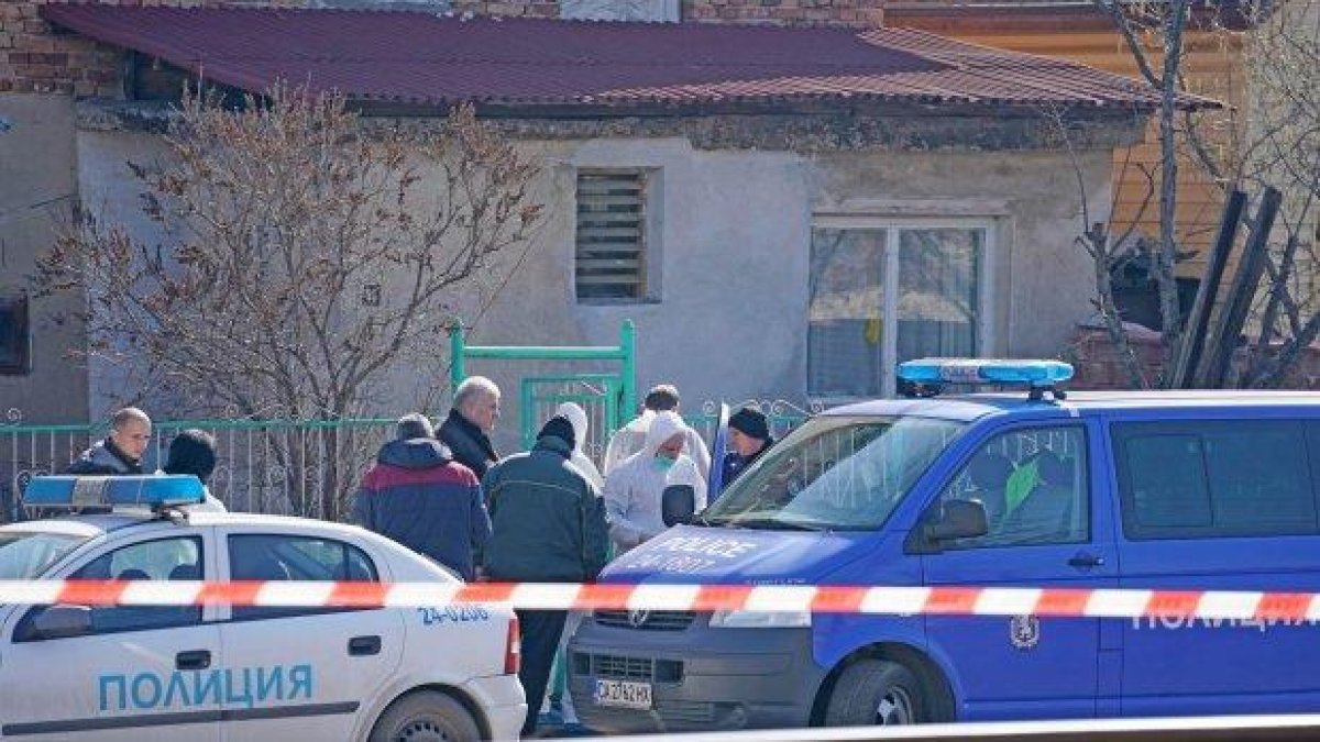 Масовото убийство в Нови Искър е извършено в петък вечерта, възможно ли е било да се предотврати трагедията?