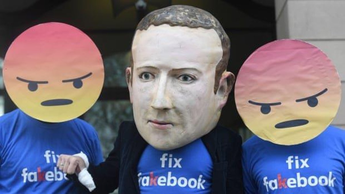 Facebook: Дигиталният гангстер, който руши демокрацията
