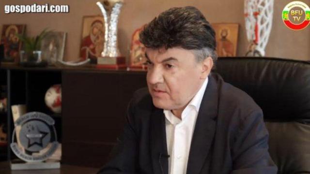 УЕФА би дузпата на Боби Михайлов
