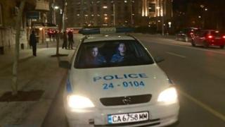 Полицаите, нападнати от младеж: Има инциденти