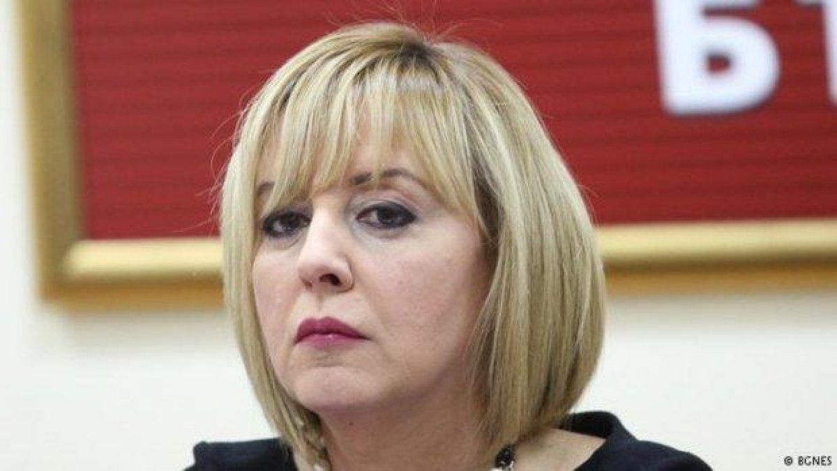 Няма по-популярен от нея: защо Мая Манолова има такъв блестящ рейтинг?