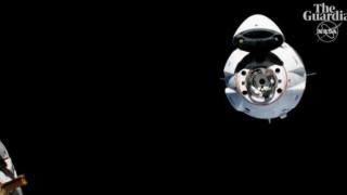 Ракетата Crew Dragon успешно се скачи с Международната космическа станция (видео)