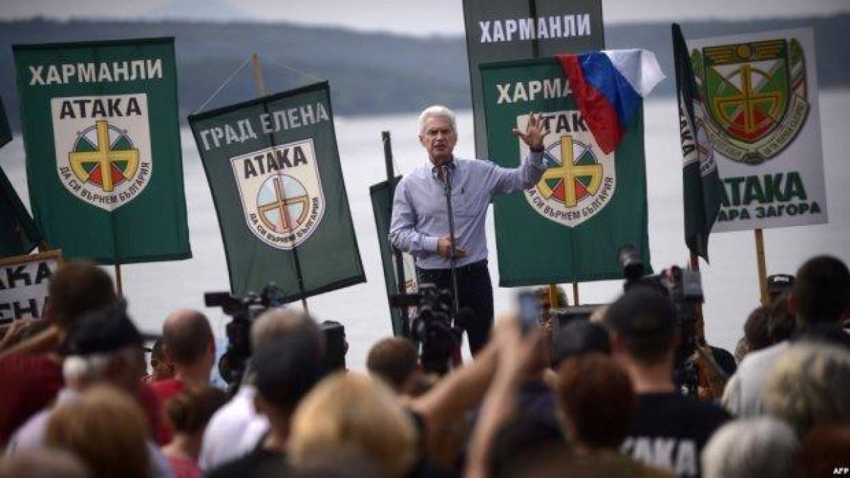 Фирми на съветник на Волен Сидеров свързват „Атака“ със службите на Русия?
