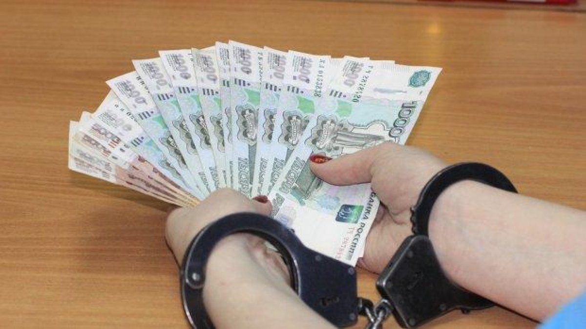 Брюксел насърчава служителите да информират медиите при корупция