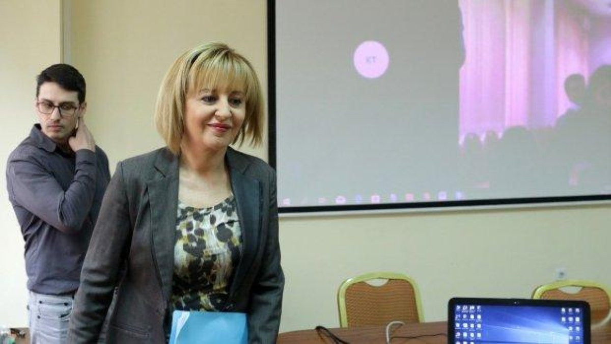 Вижте 10-те отговора на "Топлофикация-София" към Мая Манолова
