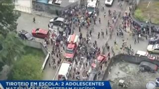 Ужасът в училището в Бразилия продължава, откриха бомба (видео)