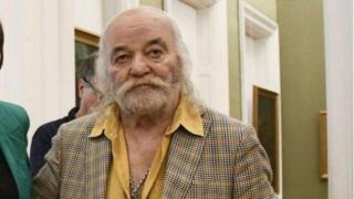 Борецът Боян Радев в "Пирогов", след като се спънал в колче на "Солунска"