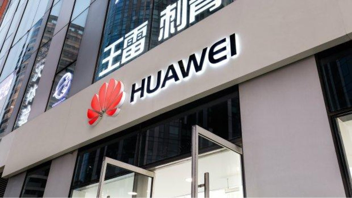 Заплаха за международната сигурност ли е Huawei? Седем експерти отговарят