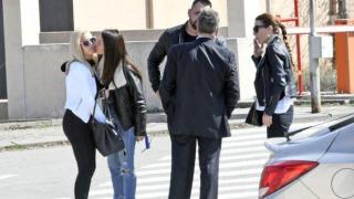 Пуснаха под домашен арест бащата на певицата Тита