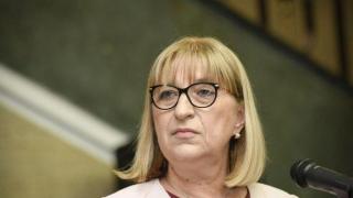 Цецка Цачева пожела главният прокурор и КПКОНПИ да проверят апартамента й