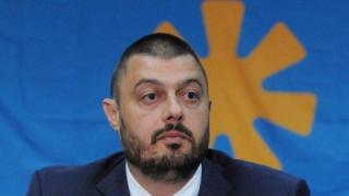 Трима български евродепутати отсъствали при опита за отлагане на пакета "Макрон"